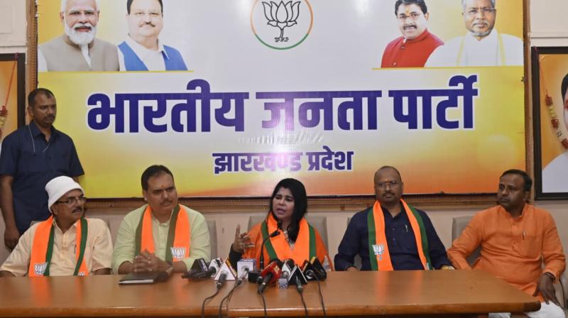 Bengali society came forward under the leadership of Prime Minister Narendra Modi to build India - Bharti Ghosh