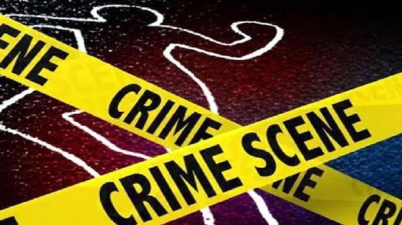 Minor girl body found in a suitcase near railway bridge Bangalore News In Hindi Minor girl body found in a suitcase near railway bridge Bangalore News In Hindi