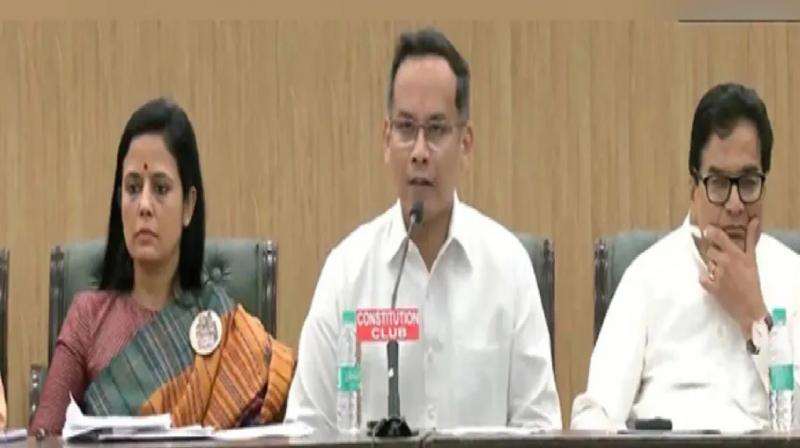 Opposition on Election Commission over Bihar SIR controversy news in hindi