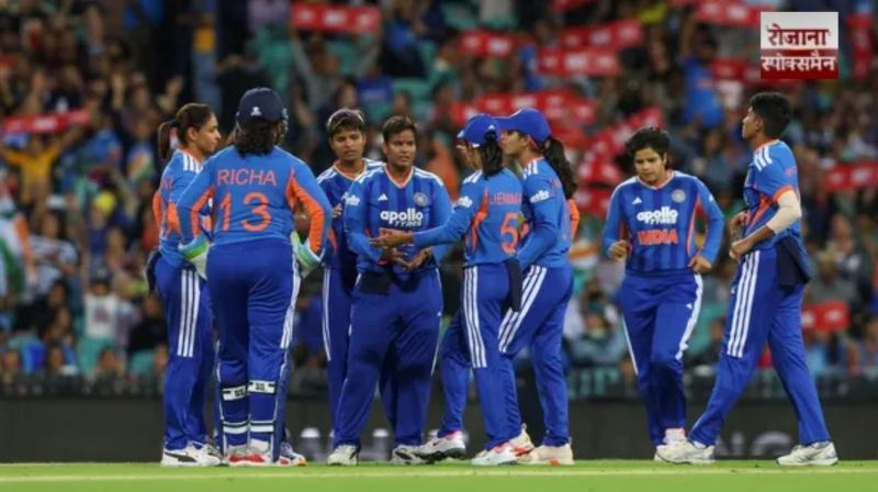 Arundhati Reddy's four-wicket haul helps India gain a 1-0 lead over Australia