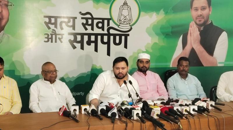 Crime and corruption are at their peak in Bihar said Tejashwi Prasad Yadav news in hindi Crime and corruption are at their peak in Bihar said Tejashwi Prasad Yadav news in hindi