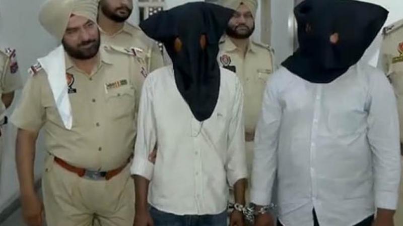Gurdaspur police foiled espionage plot, arrested two people news in hindi Gurdaspur police foiled espionage plot, arrested two people news in hindi