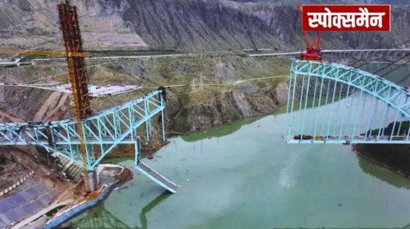  12 workers killed in bridge collapse in China News in Hindi 