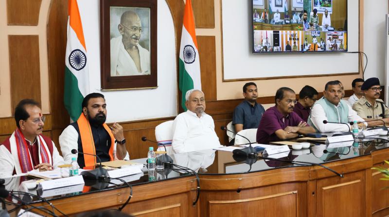 Chief Minister reviewed the preparations before possible flood and drought news in hindi Chief Minister reviewed the preparations before possible flood and drought news in hindi