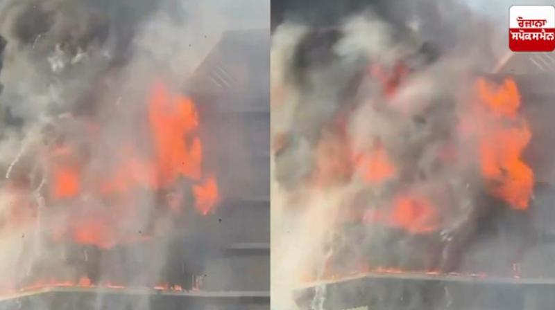 A huge fire broke out in a luxurious building in Surat news in hindi A huge fire broke out in a luxurious building in Surat news in hindi