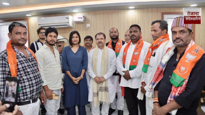 VIP state spokespersons Rajesh Sahni, Bittu Paswan, Rajesh Prajapati joined the BJP news in hindi