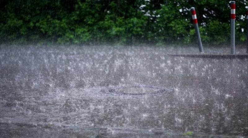 Weather changed in Rajkot, rain in Jamkandorana news in hindi