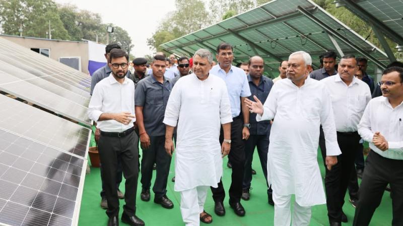 Chief Minister inaugurated Bikram Lock Canal Bank Solar Energy Project news in hindi Chief Minister inaugurated Bikram Lock Canal Bank Solar Energy Project news in hindi
