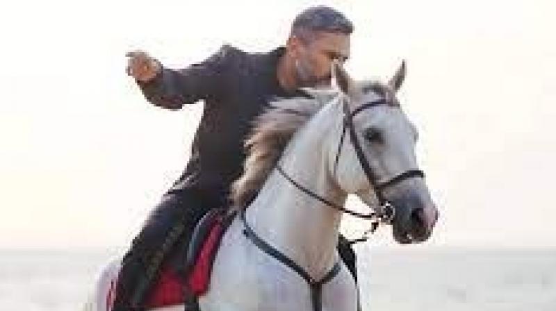 Notice to Bhushan Kumar for using horse in  Honey Singh  MANIAC song News In Hindi: