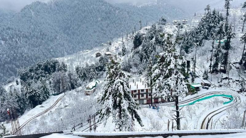 Yellow alert issued for rain, light snowfall in Himachal Pradesh today news in hindi