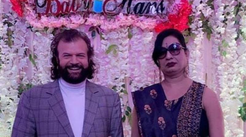 Sufi singer Hansraj Hans' wife Resham Kaur passes away News In Hindi