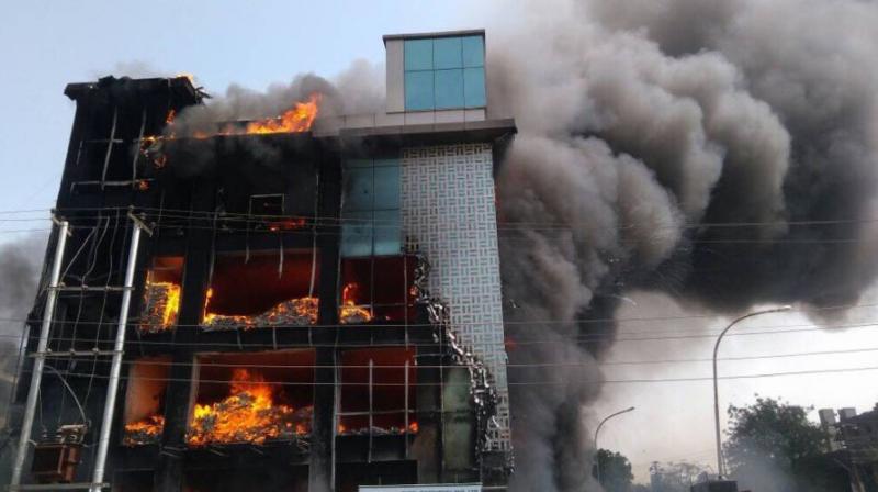 Fire in a factory in Noida, goods worth crores of rupees gutted Fire in a factory in Noida, goods worth crores of rupees gutted
