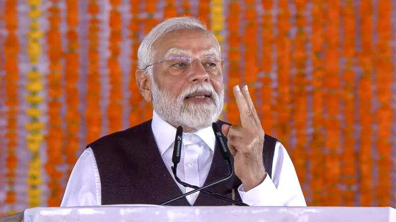 PM Modi Flags Off First Vande Bharat Train from Katra to Srinagar news in hindi PM Modi Flags Off First Vande Bharat Train from Katra to Srinagar news in hindi