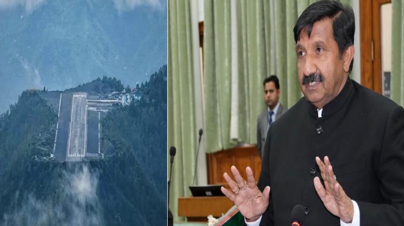 Plane carrying Himachal Deputy CM makes emergency landing in Shimla news in hindi