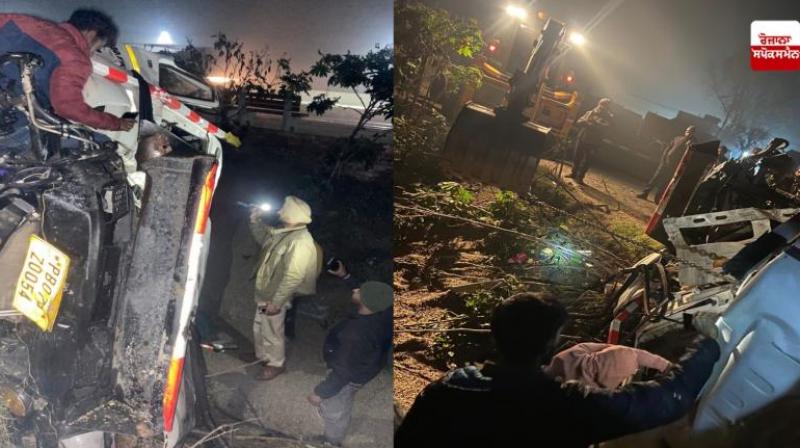 Tipper filled on Jalandhar-Jammu National Highway driver injured News In Hindi