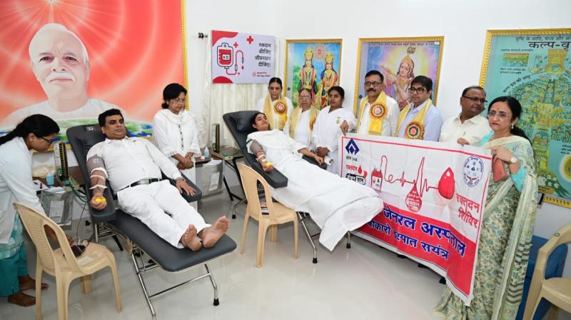 Bokaro General Hospital organized a blood donation camp news in hindi
