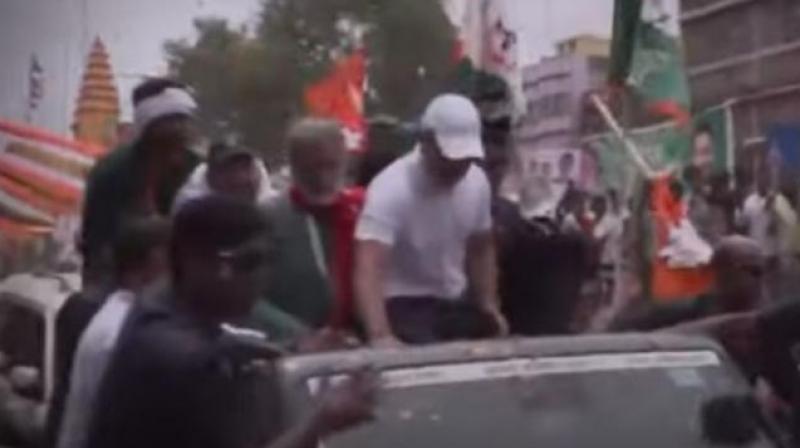 Accident during 'Voter Rights Yatra' in Bihar news in hindi