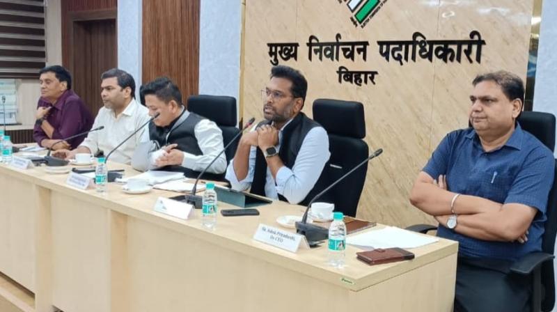 Bihar Chief Electoral Officer demanded that use of indecent words be taken into account news in hindi