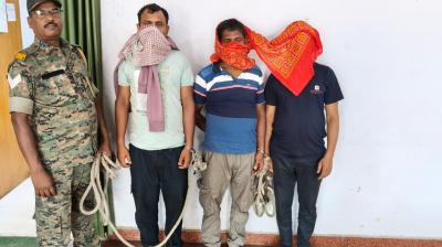 Three accused of theft in Sundaram Steel Company arrested news in hindi