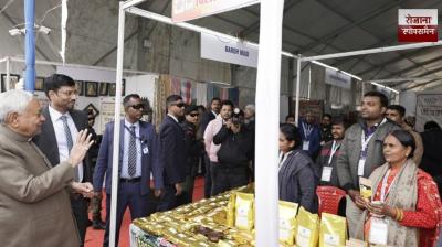 Chief Minister Nitish Kumar visited the Bihar Saras Fair-2025