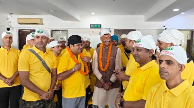 Sanjay Seth met the Guru Nanak Sewak Jatha delegation at Gurdwara Bangla Sahib today News In Hindi