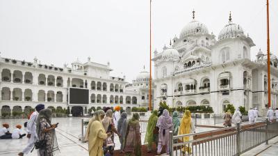 Threat to bomb Patna Sahib Gurudwara, security beefed up news in hindi