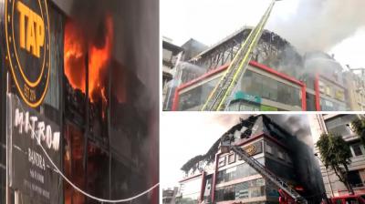 Huge fire breaks out in Mumbai Bandra mall news in hindi