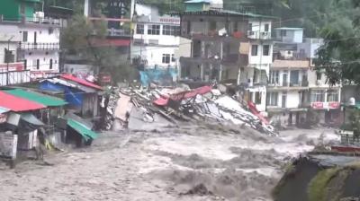 Cloudburst and floods cause devastation in Dehradun news in hindi