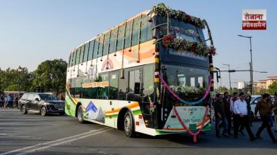 Double-decker buses make a comeback on Delhi roads