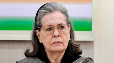 sonia gandhi rushed to hospital in shimla Himachal news in hindi