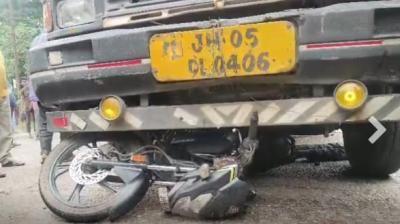 Husband and wife died after being hit by a truck Bokaro News In Hindi