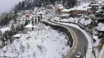 Around 150 roads closed due to snowfall in Himachal (प्रतीकात्मक तस्वीर)