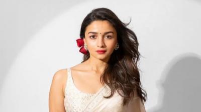 Bollywood's global star Alia Bhatt is celebrating her 32nd birthday News in hindi