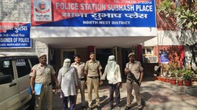 Delhi Elderly Couple Murder caretaker arrested News In Hindi