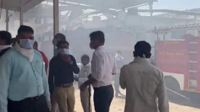 Gujarat Banaskantha firecracker factory Fire three people die News In Hindi