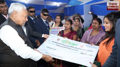 Chief Minister Nitish Kumar inspected the Sonepur Fair-2025 and gave instructions to the officials.