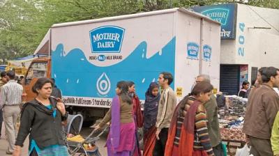 Mother Dairy  Milk Price Hike 2 rupees per liter Latest News in Hindi