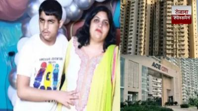 Woman, special needs son jump off 13th floor in Noida news in hindi