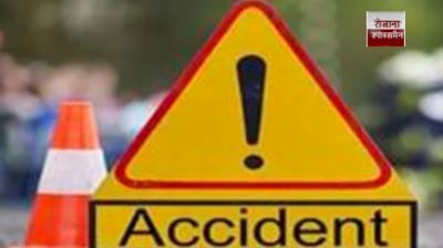 Vehicle full of tourists falls into ditch in uttrakhand news in hindi 