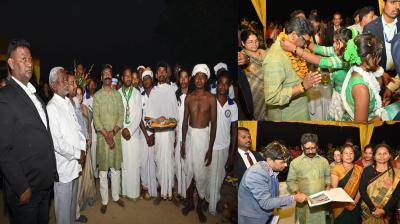 Chief Minister Hemant Soren reached Seraikela-Kharsawan under the district tour program, people welcomed