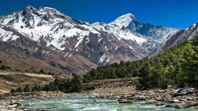 Heavy rain alert issued in Himachal Pradesh, normal life affected news in hindi