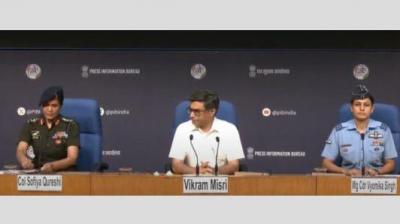 Two Lady Army officers make history as they address media briefing news In Hindi