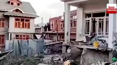 houses of 6 terrorists have been demolished in Kashmir news in hindi