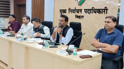 Bihar Chief Electoral Officer demanded that use of indecent words be taken into account news in hindi