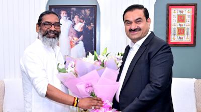 Gautam Adani met Jharkhand Chief Minister Hemant Soren news in hindi